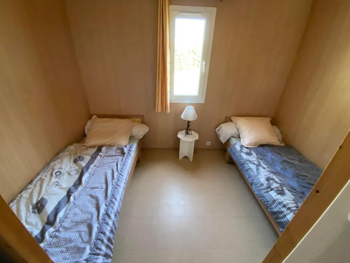Chalets Au Bord De L'Eau Lapte