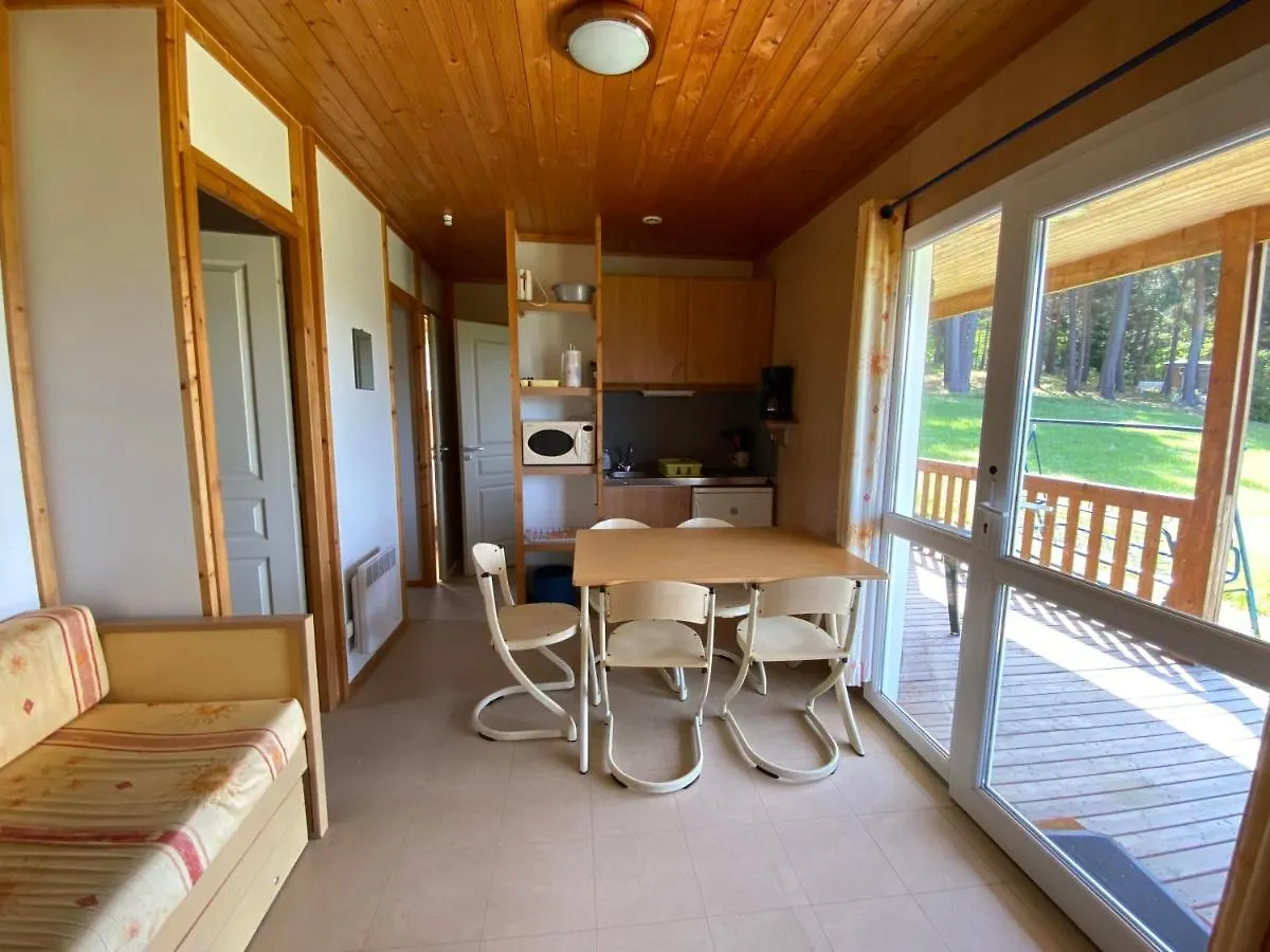 Chalets Au Bord De L'Eau Lapte 0*,